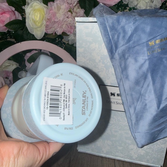 Stanley Light Blue Tumbler with Floral Pattern - Picture 2 of 3